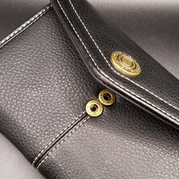 Nine & Co. - Snap Wallet - NWOT - Picture 7 of 8